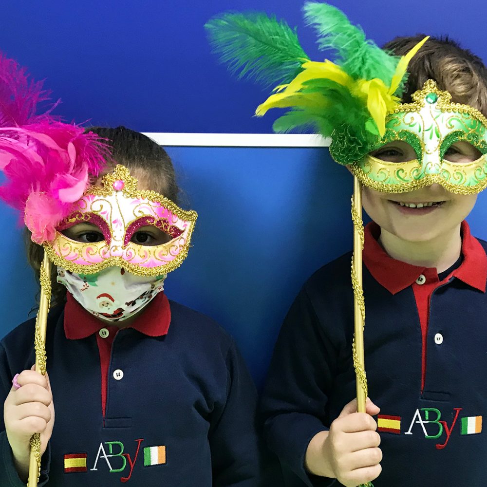 Todos celebramos Carnaval el día 12